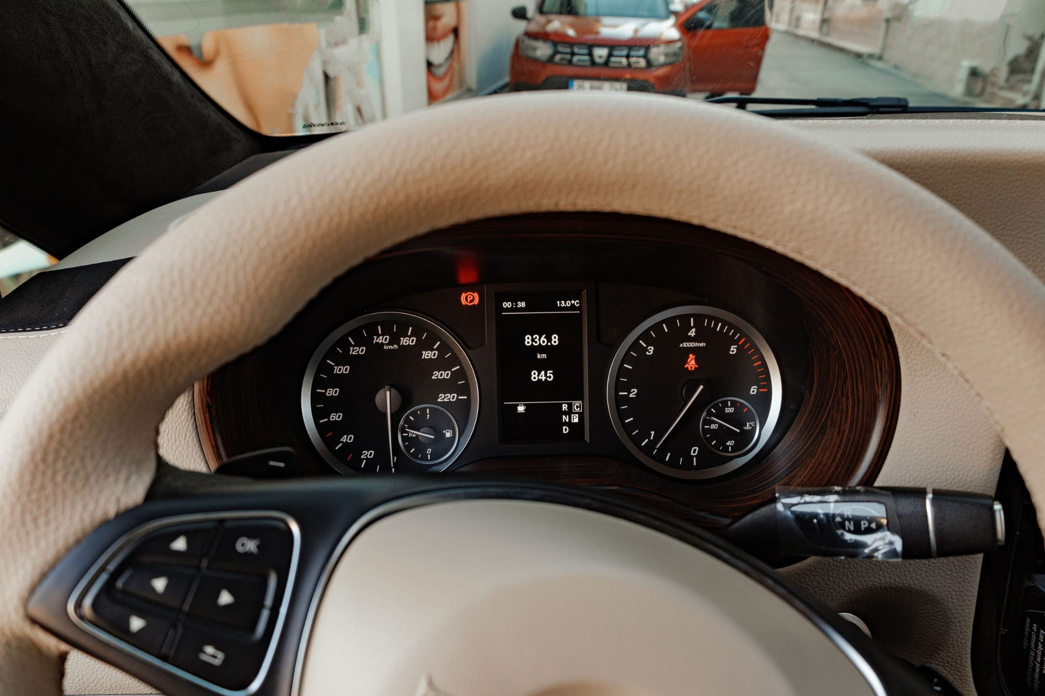 Mercedes VIP Minibüs - İzmir Havalimanı Lüks Transfer